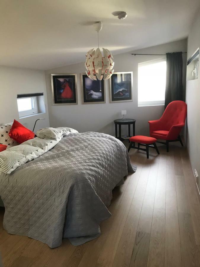 Lurn Sjohus Villa Reine Bagian luar foto