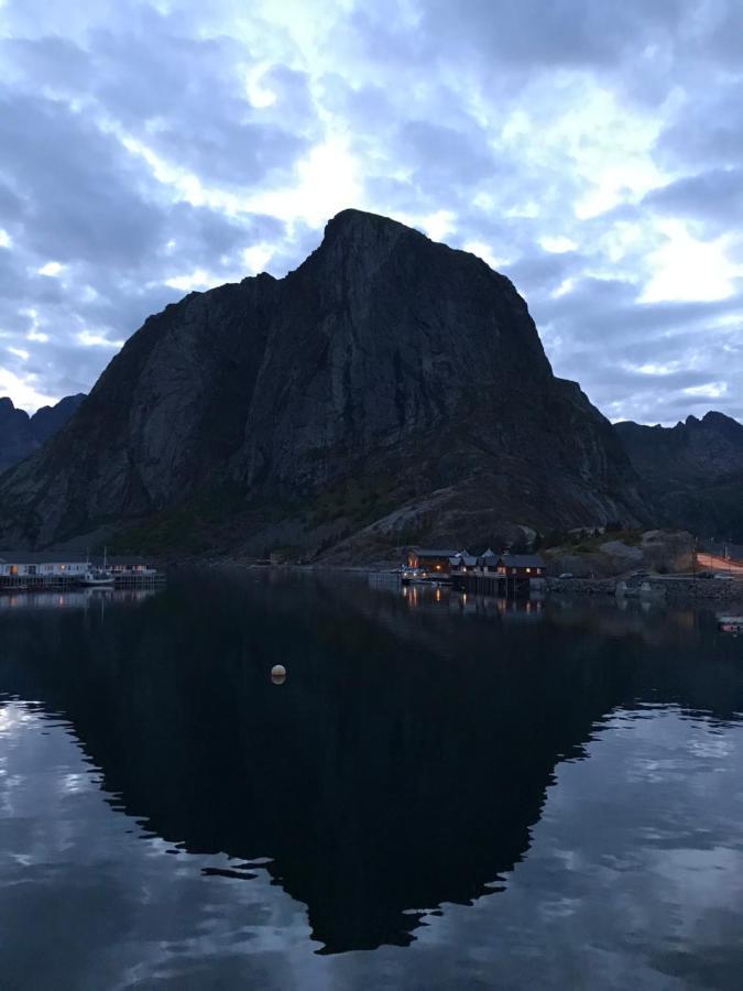 Lurn Sjohus Villa Reine Bagian luar foto